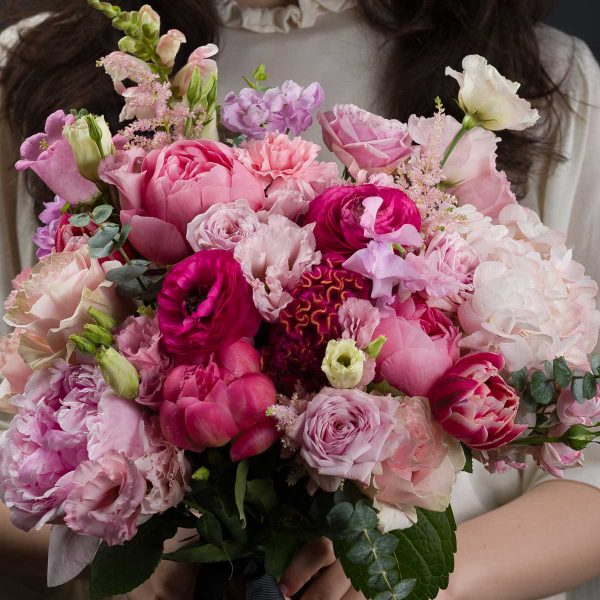 Buchet flori Sanding in stilettos